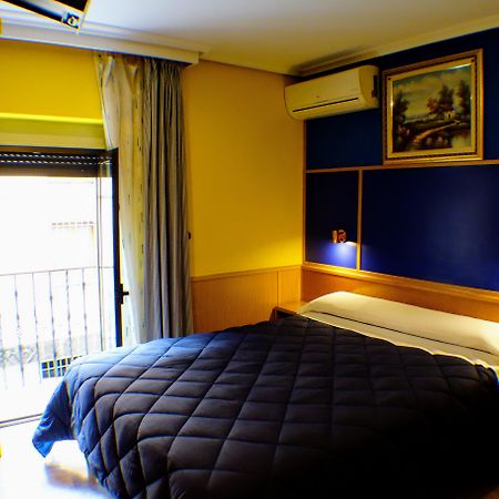 Tripolis Toledo Hotel Екстериор снимка