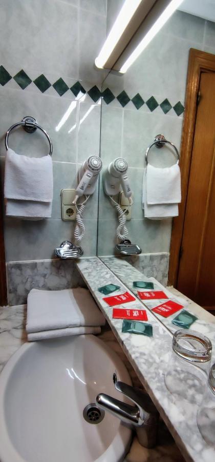 Tripolis Toledo Hotel Екстериор снимка