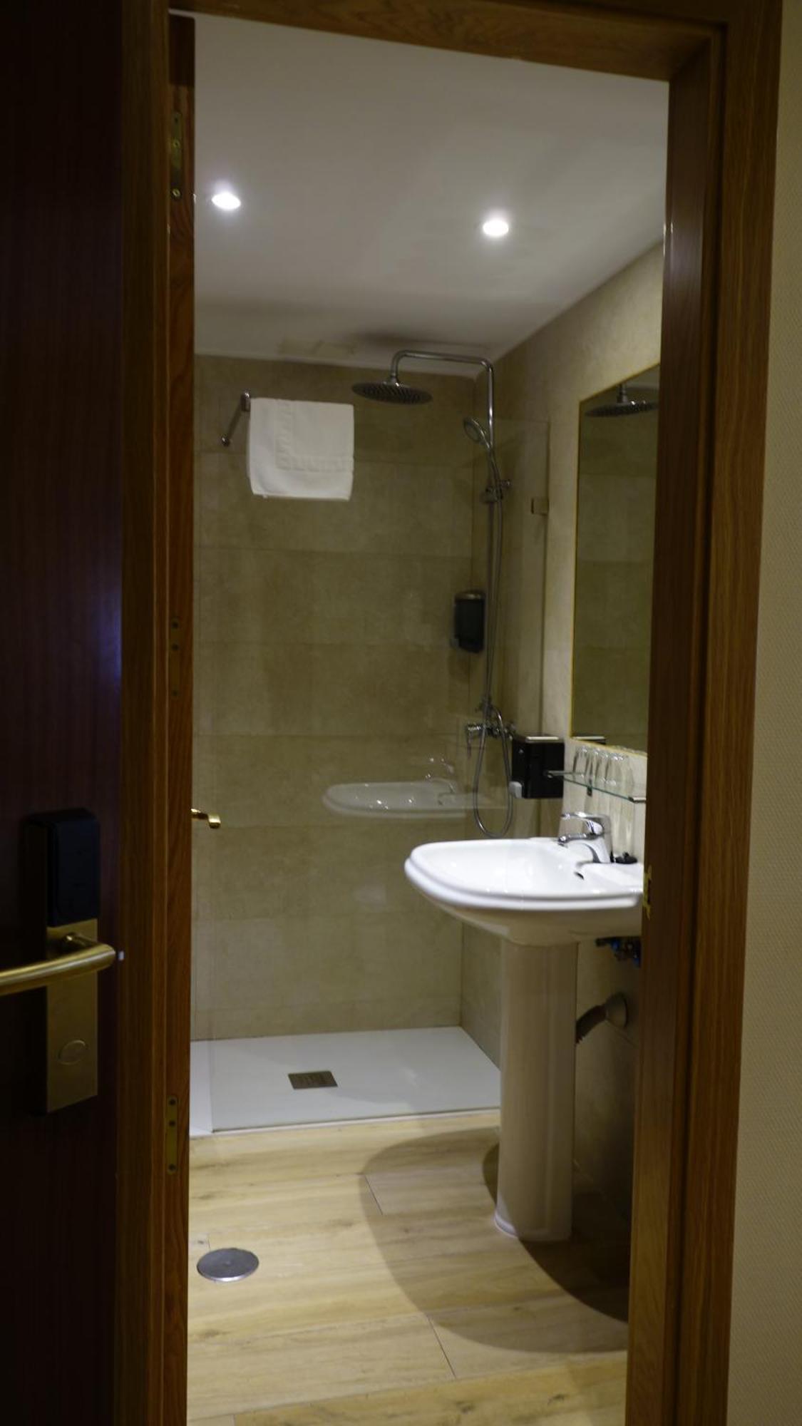 Tripolis Toledo Hotel Екстериор снимка